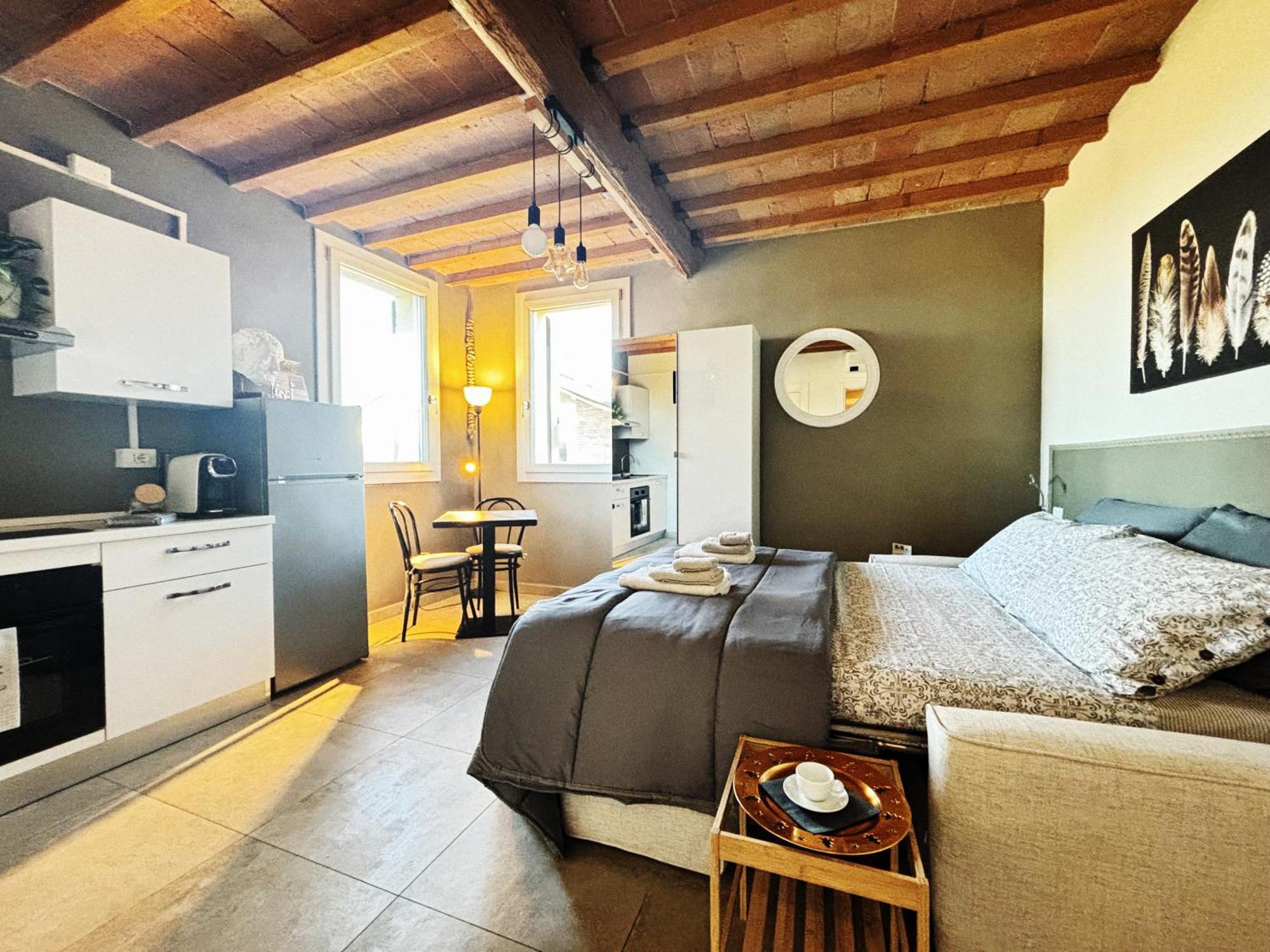 La Casa Di Valeria - Modena Bed and Breakfast Eksteriør billede